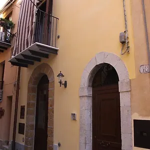 Apartment La Finestra Sotto La Rocca Cefalu